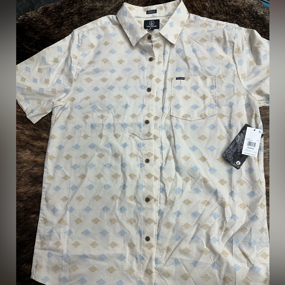 Volcom Cream and Blue Patterned Button Down Shirt